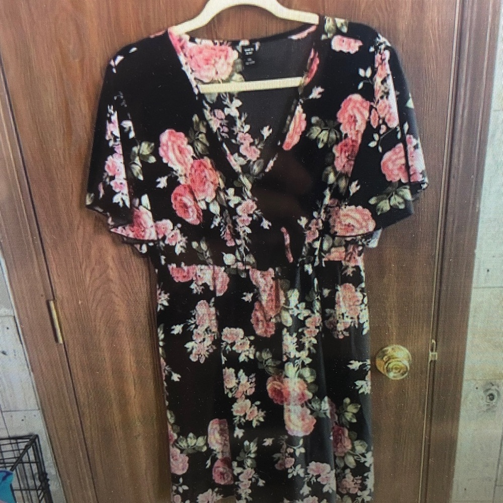 Floral Black and Pink Women's Wedding Dress